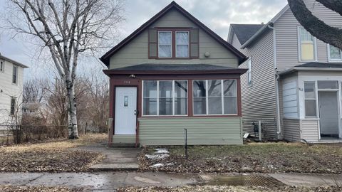 Photo of 904 Jessamine Avenue E, Saint Paul, MN 55106 (MLS # 7031396)