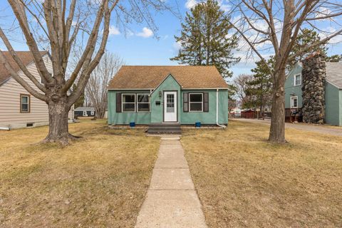 1721 Pine Street Brainerd MN 56401
