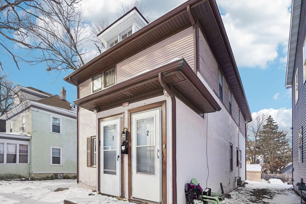 Photo of 3015 Girard Avenue N, Minneapolis, MN 55411 (MLS # 7016621)