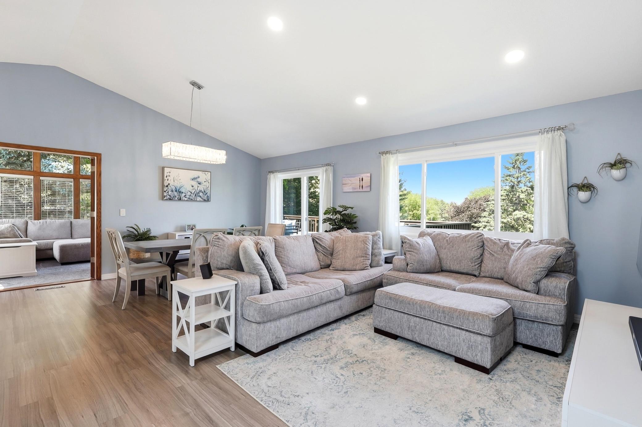1136 Westbury Circle