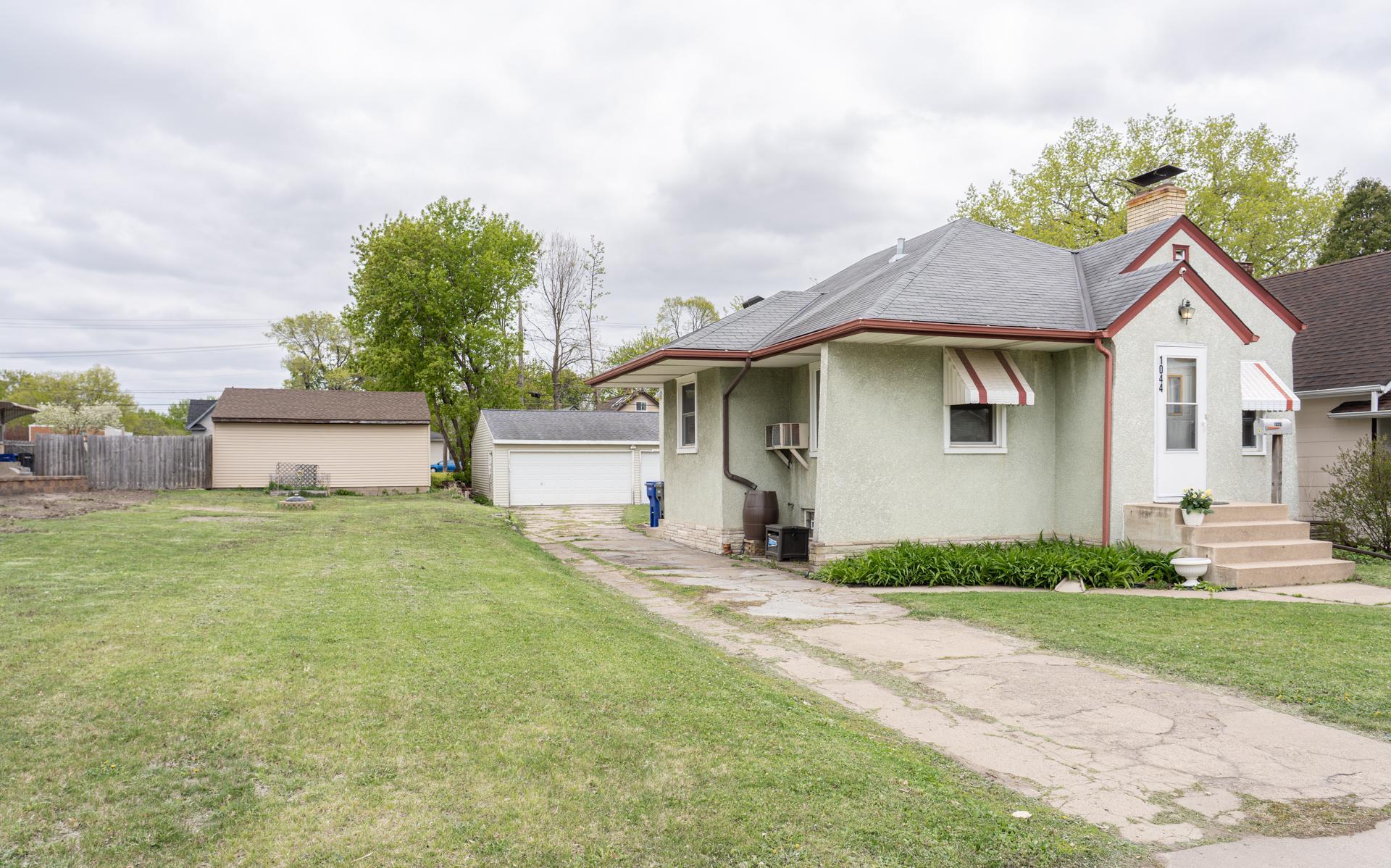 1044 Cumberland Street