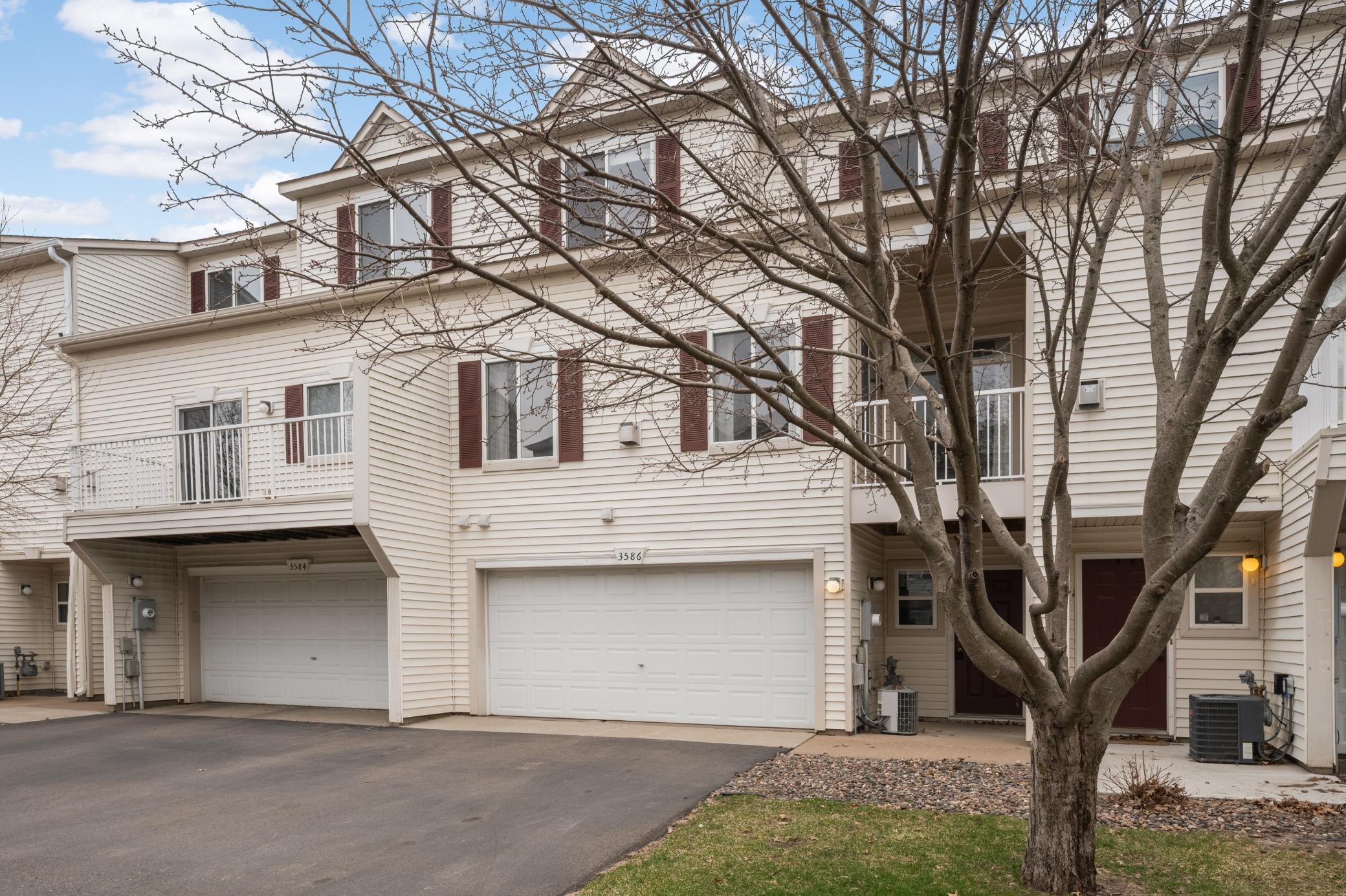 3586 Abercrombie Lane