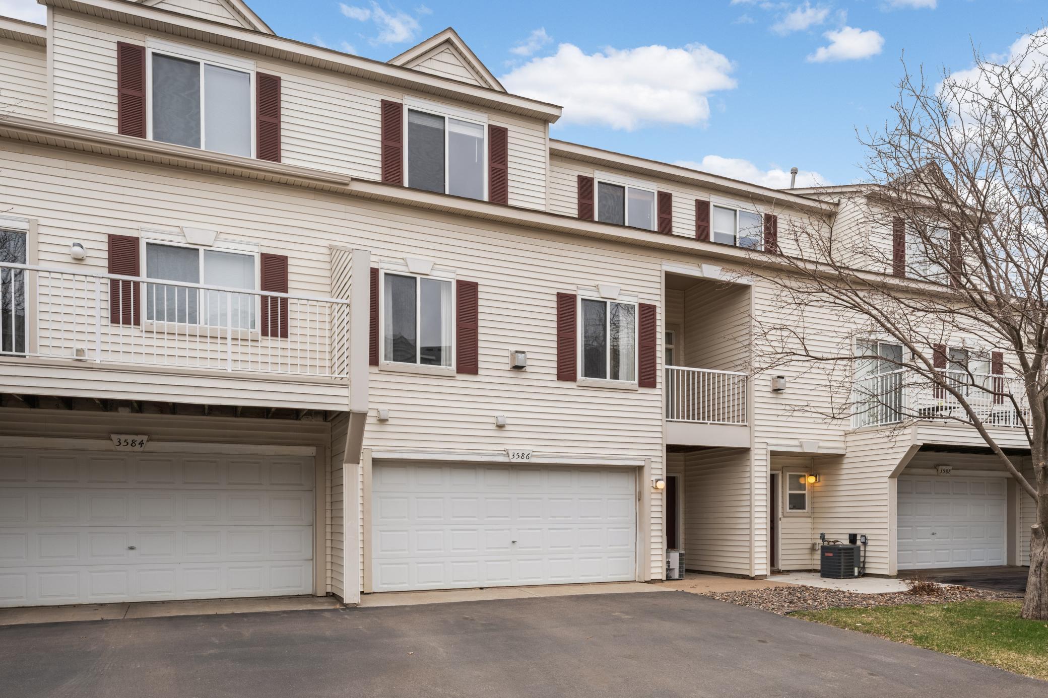 3586 Abercrombie Lane