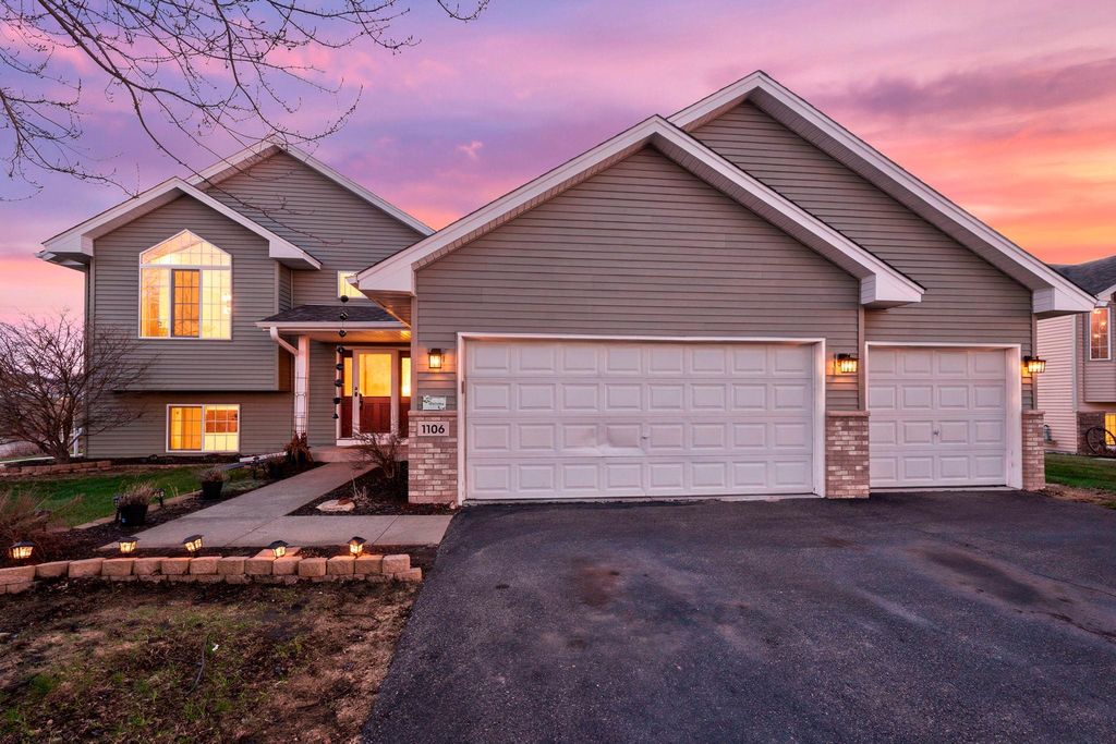 Photo of 1106 Maplewood Avenue SW, Isanti, MN 55040 (MLS # 7051170)