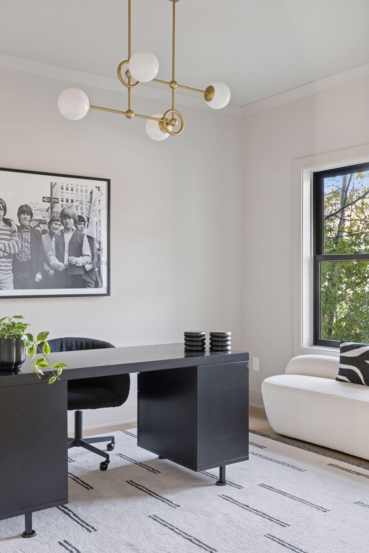 3447 Falcon Circle NW