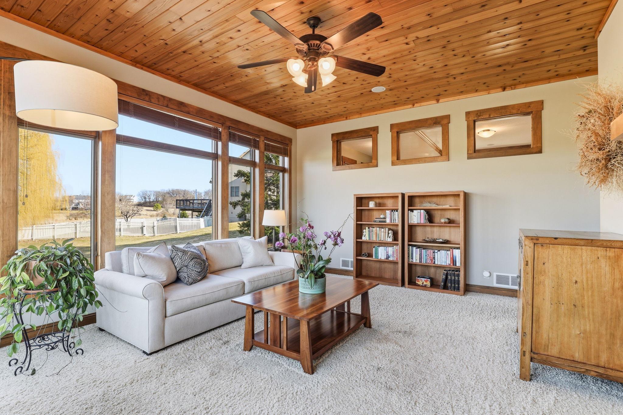 11545 Hillcrest Court N