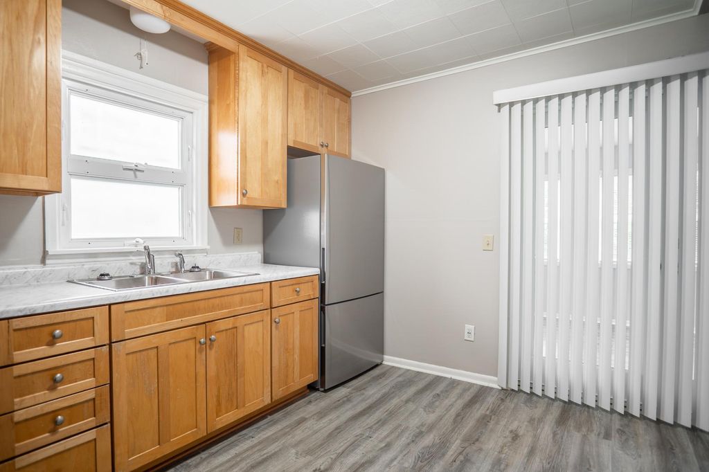 Photo of 1132 Farrington Street, Saint Paul, MN 55117 (MLS # 6810015)