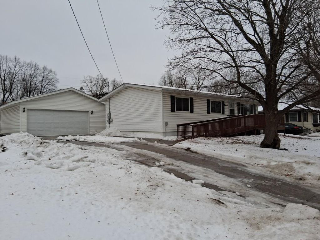 Photo of 230 Spruce Drive E, Annandale, MN 55302 (MLS # 7002684)