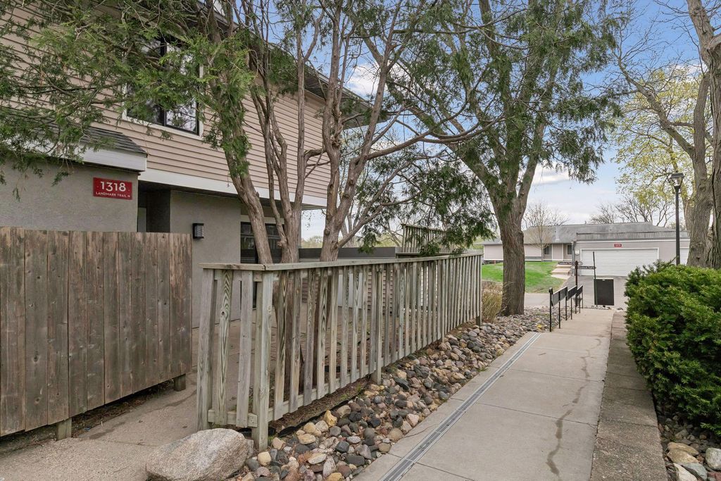 Photo of 1318 Landmark Trail N, Hopkins, MN 55343 (MLS # 7017504)