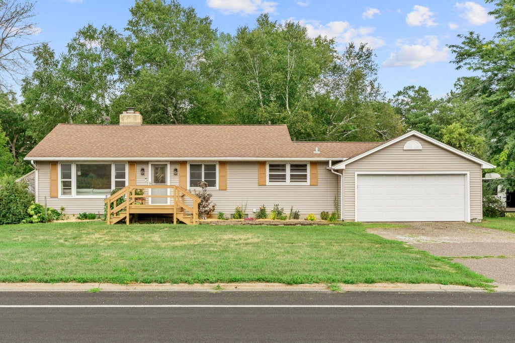 Photo of 7848 Wyoming Trail, Chisago City, MN 55013 (MLS # 7120364)