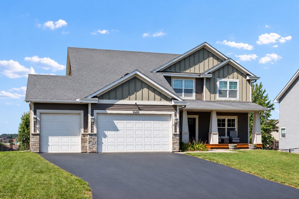 Photo of 19495 Hilldale Avenue, Lakeville, MN 55044 (MLS # 7137243)