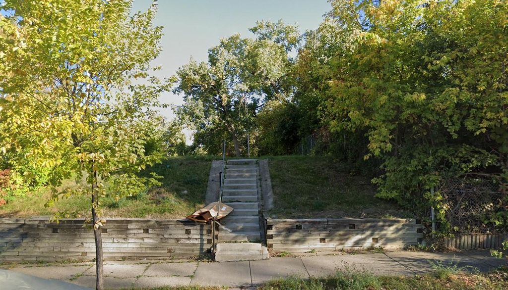 Photo of 1426 Barnes Place, Minneapolis, MN 55411 (MLS # 7051454)