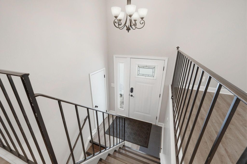 Photo of 3224 75th Avenue N, Brooklyn Park, MN 55443 (MLS # 7001122)