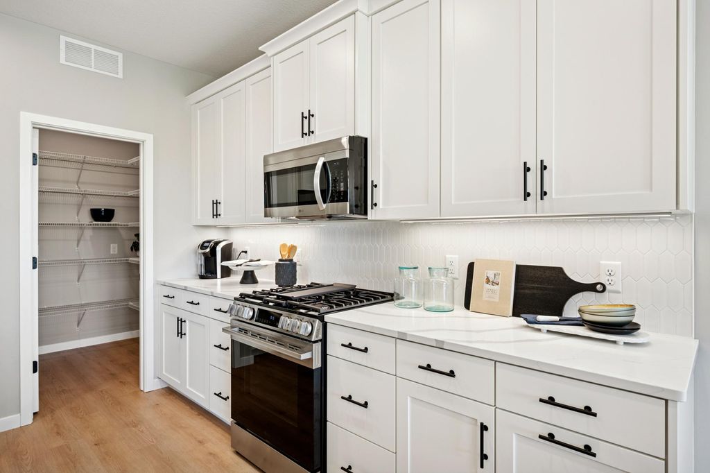 Photo of 14717 Kingsview Lane N, Dayton, MN 55327 (MLS # 7099932)
