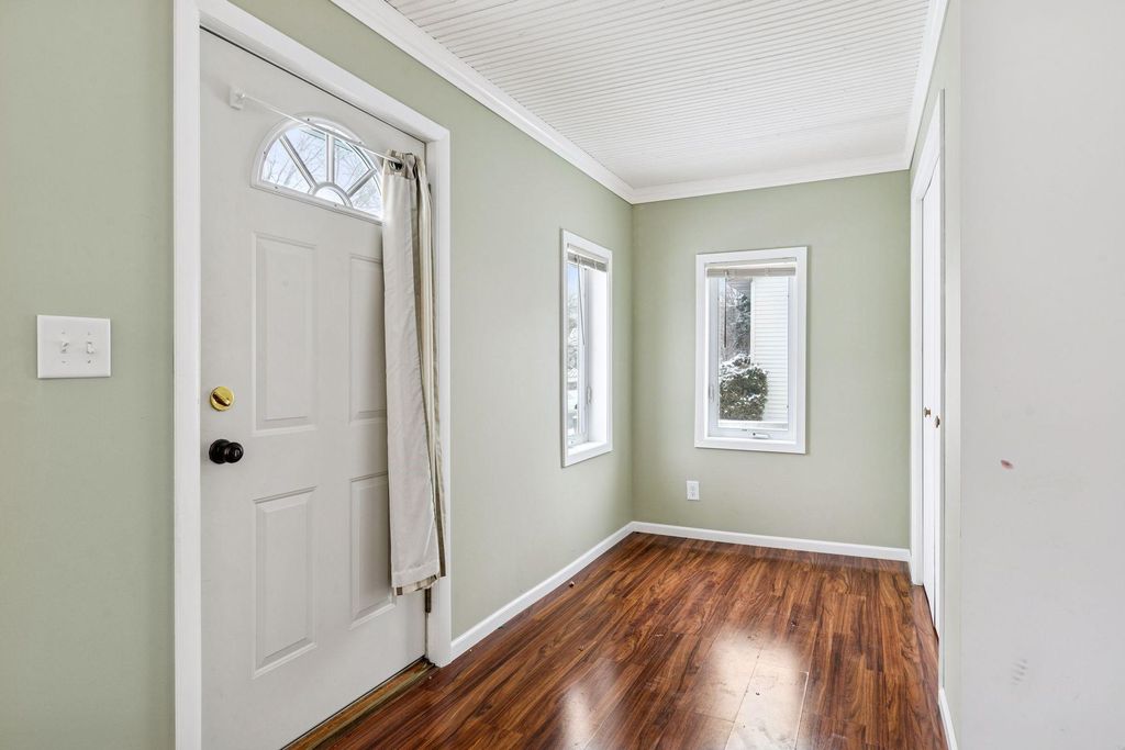 Photo of 806 15th Avenue N, South Saint Paul, MN 55075 (MLS # 7001772)