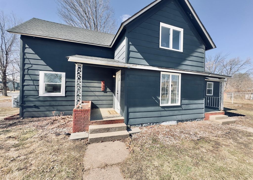 Photo of 120 4th Street, Farmington, MN 55024 (MLS # 7065600)