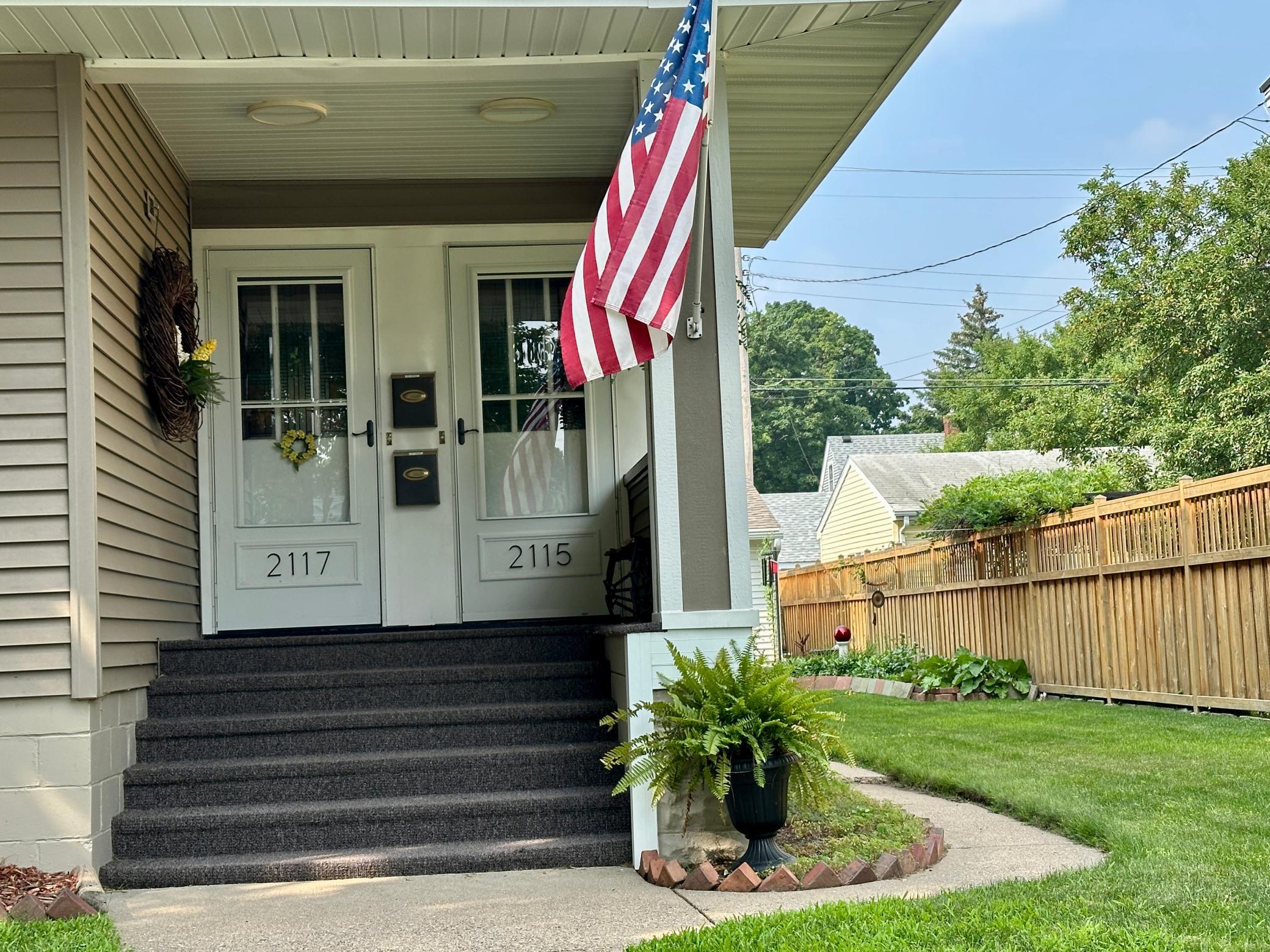 2115 Eleanor Avenue