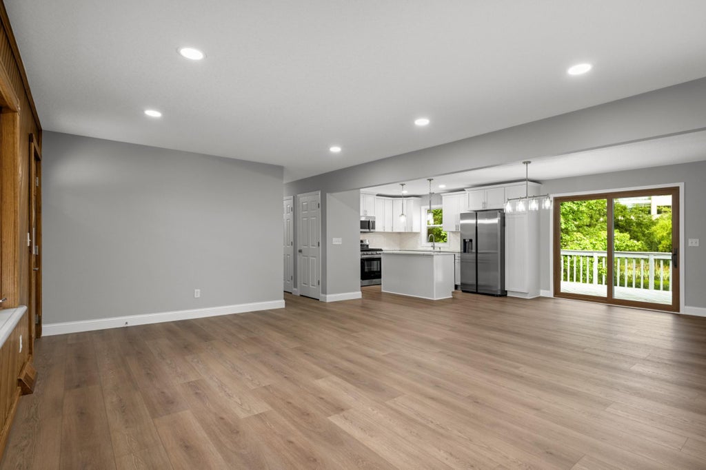 Photo of 11004 Oak Knoll Terrace Ter, Minnetonka, MN 55305 (MLS # 7155297)