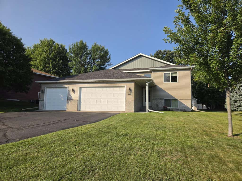 Photo of 1819 Eastern Star Loop, Sauk Rapids, MN 56379 (MLS # 7124809)