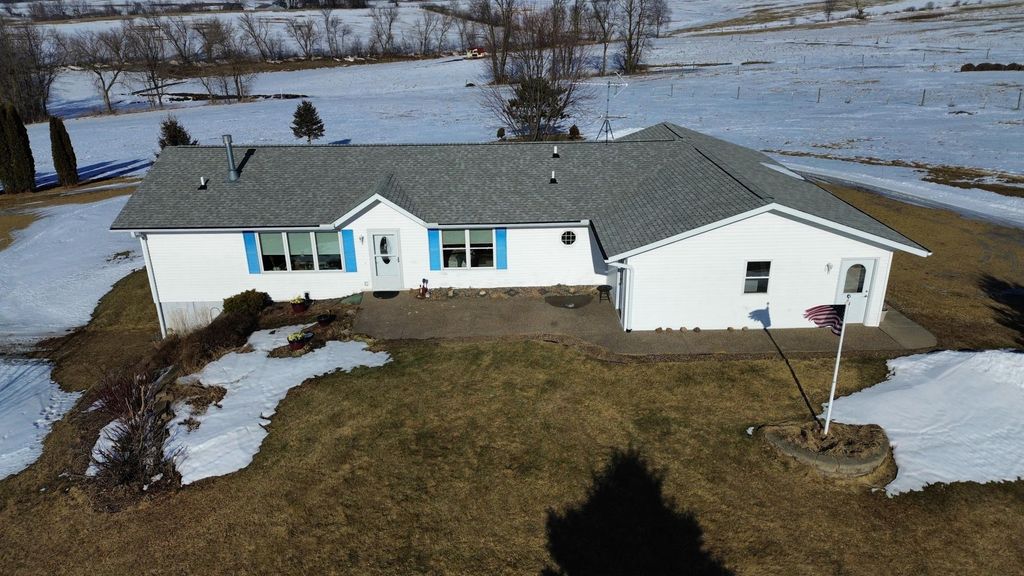 Photo of W3844 650th Avenue Avenue W, Spring Valley, WI 54767 (MLS # 7017569)