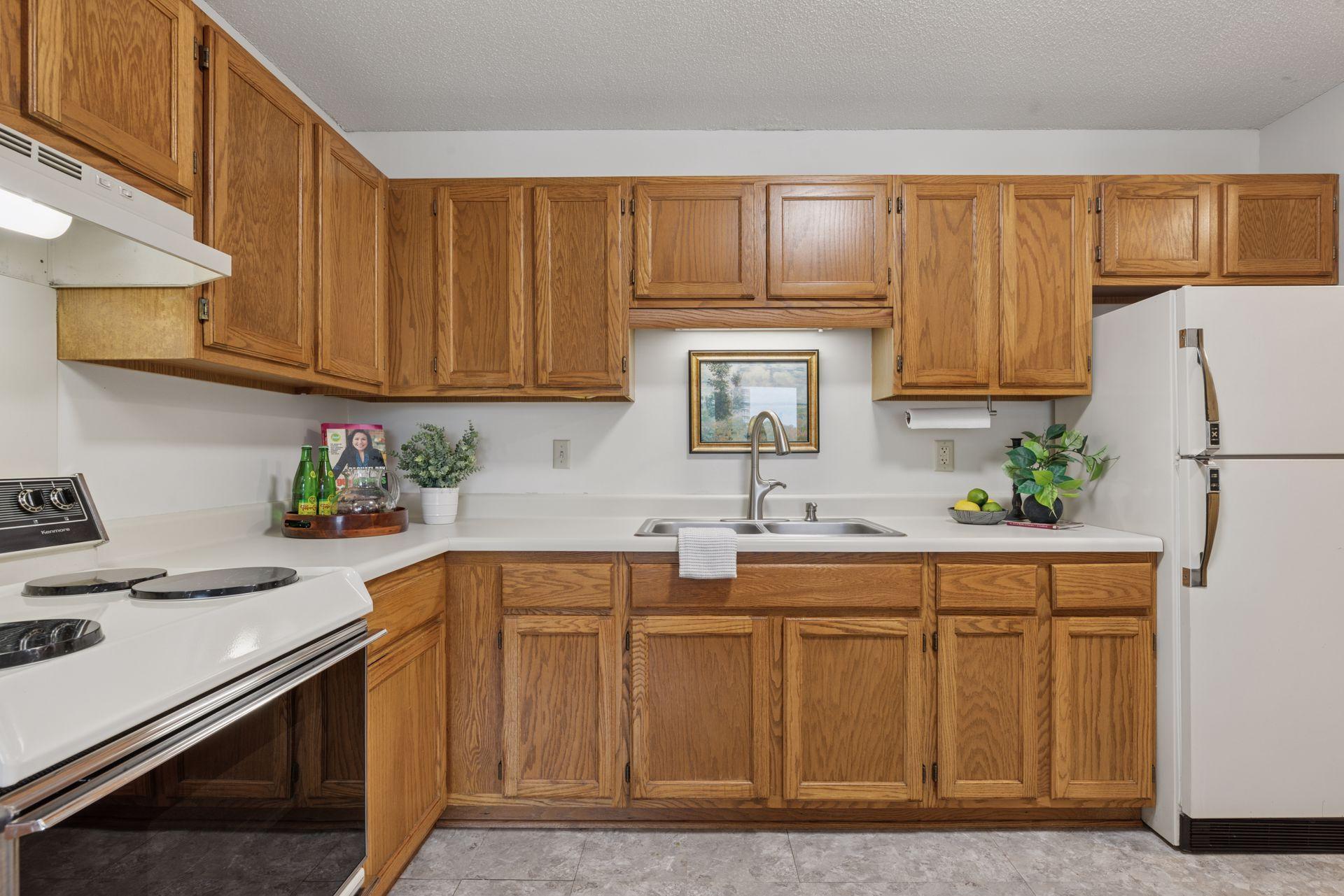 6500 Woodlake Drive 202