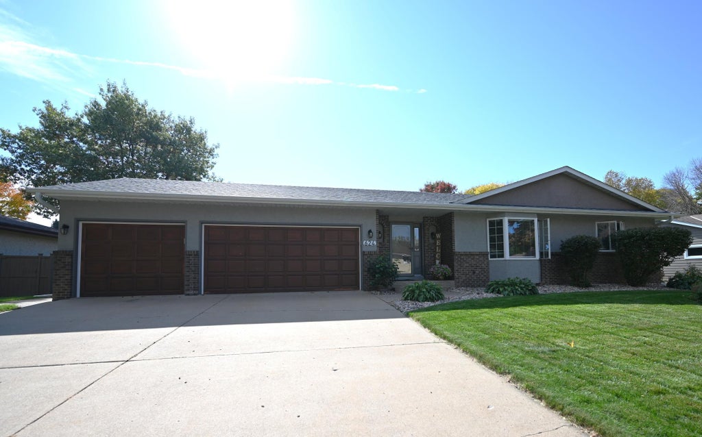 Photo of 624 Hennes Avenue, Shakopee, MN 55379 (MLS # 7158194)