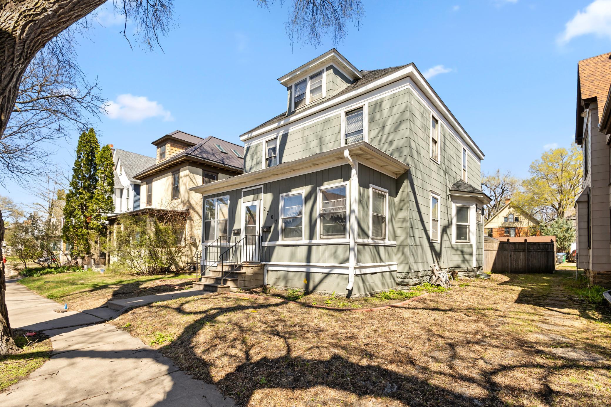 2707 Fremont Avenue S