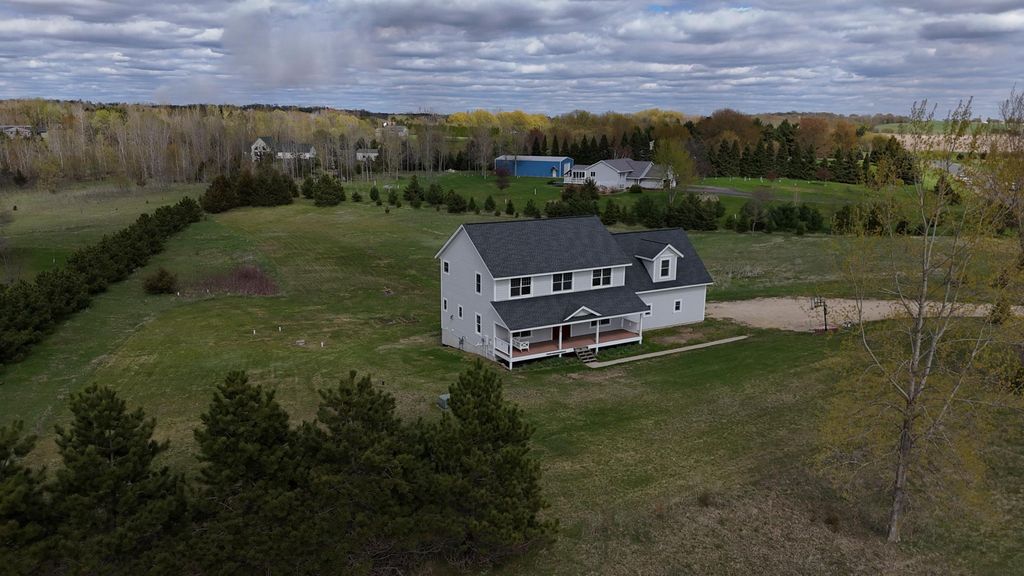 Photo of 826 165th Avenue, New Richmond, WI 54017 (MLS # 7034332)