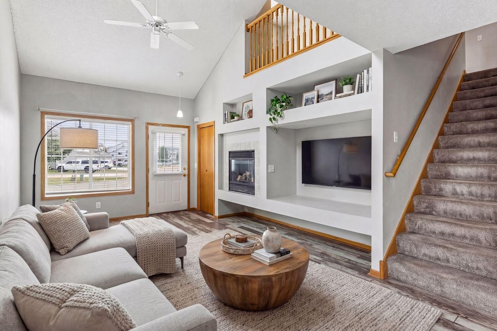 Photo of 858 Gannon Drive, Shakopee, MN 55379 (MLS # 7053363)