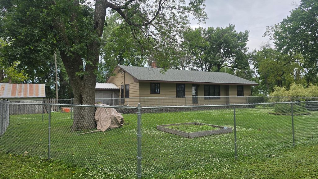 Photo of 81927 120th Street, Glenville, MN 56036 (MLS # 7102891)