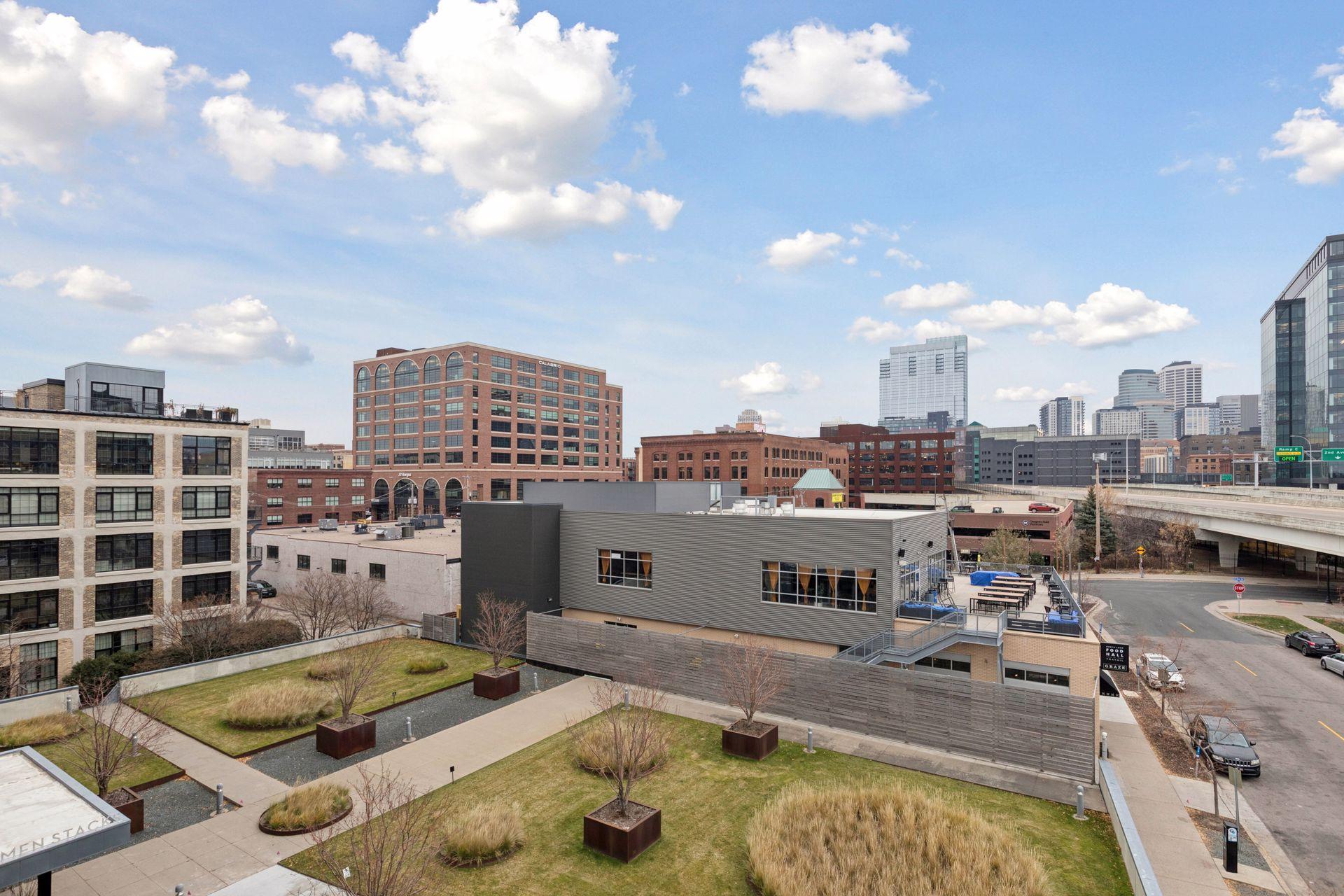 345 6th Avenue N 405