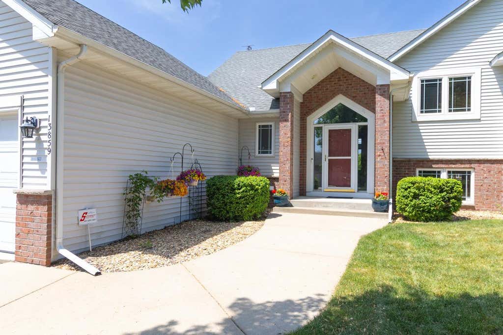 Photo of 13859 Birchwood Avenue, Rosemount, MN 55068 (MLS # 7123622)