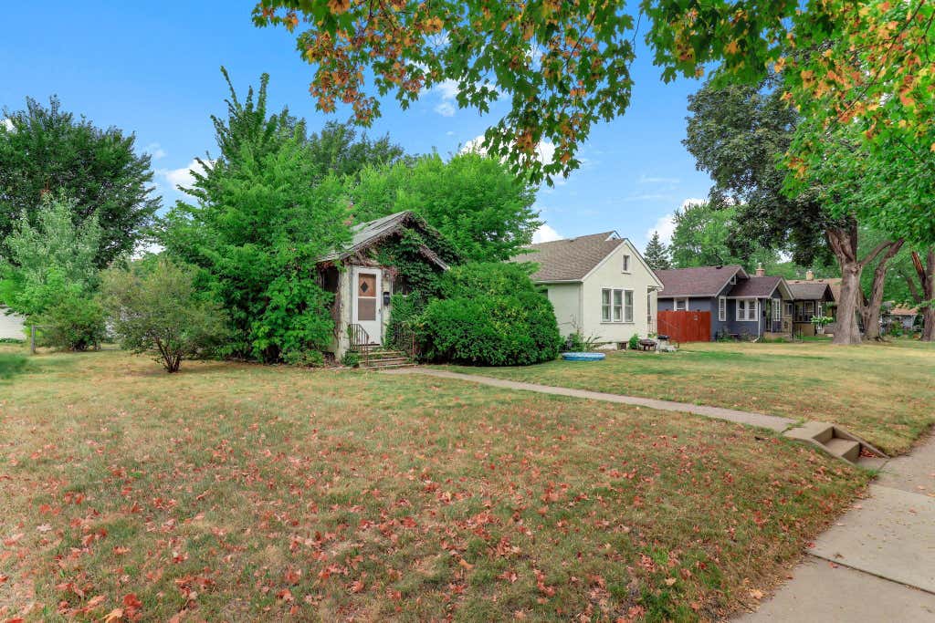 Photo of 4039 Upton Avenue N, Minneapolis, MN 55412 (MLS # 7133204)