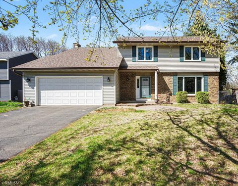 Photo of 1712 James Court, Burnsville, MN 55337 (MLS # 7050937)