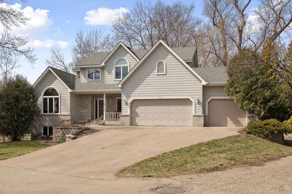 Photo of 1467 Pond Wynde N, Eagan, MN 55122 (MLS # 7033161)