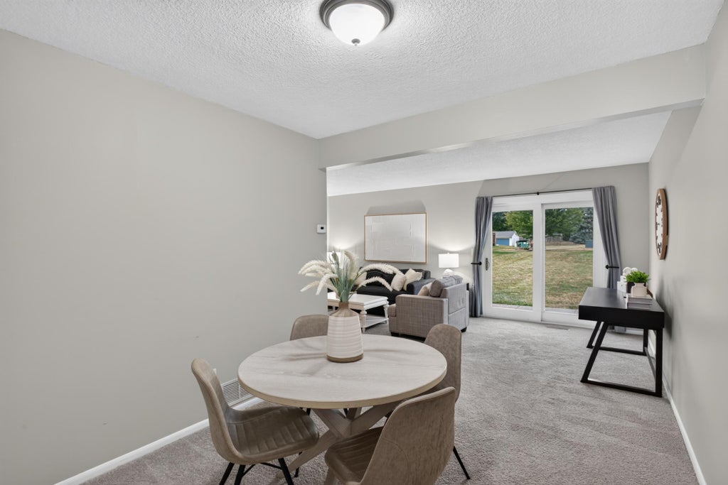 Photo of 456 Dorland Court S, Maplewood, MN 55119 (MLS # 7144180)