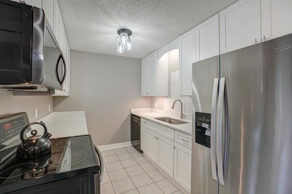 Photo of 570 Whispering Lane #102, Hastings, MN 55033 (MLS # 7063851)
