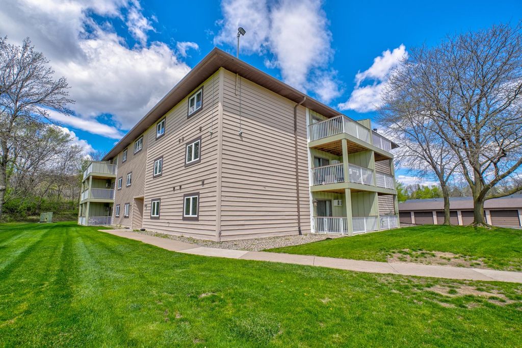 Photo of 570 Whispering Lane #102, Hastings, MN 55033 (MLS # 7063851)