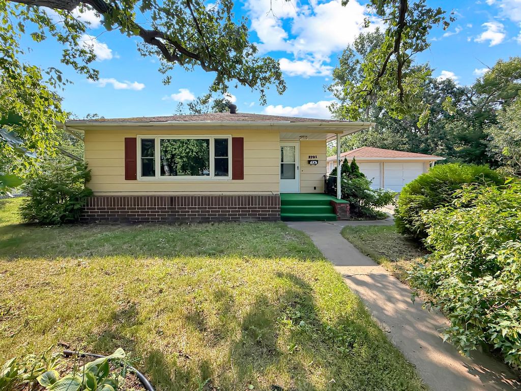 Photo of 2701 Bemidji Avenue N, Bemidji, MN 56601 (MLS # 7115030)