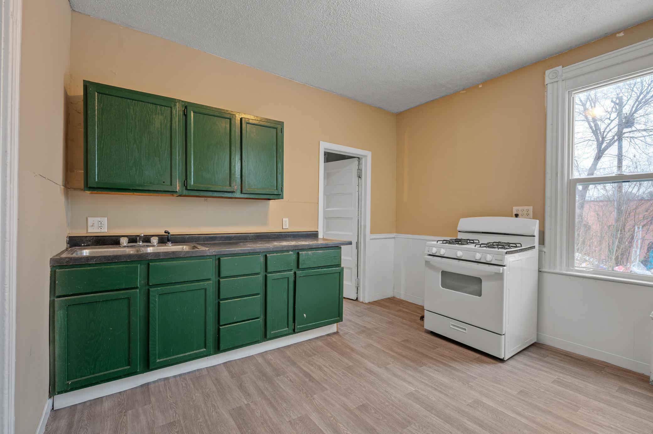 940 Albemarle Street