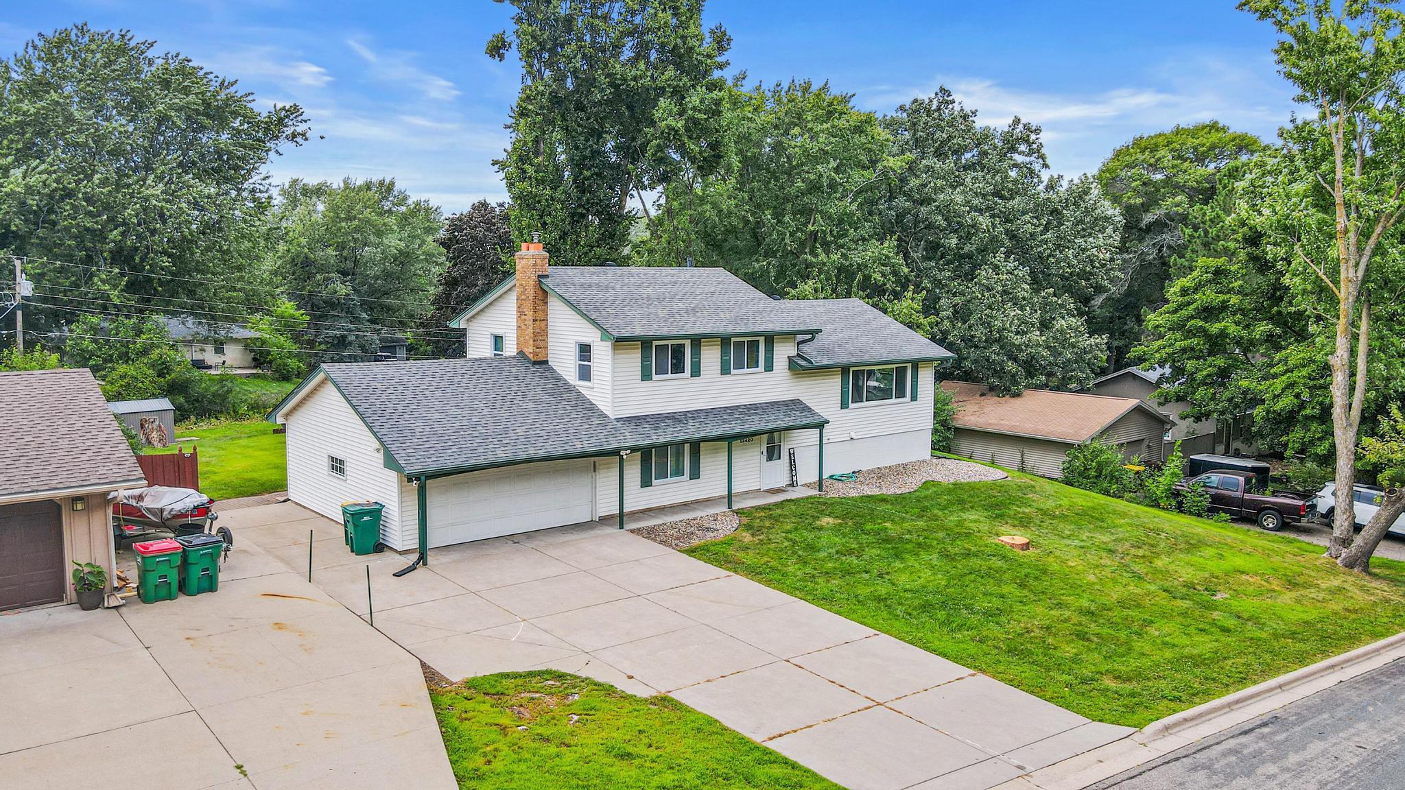 12420 Chippewa Lane