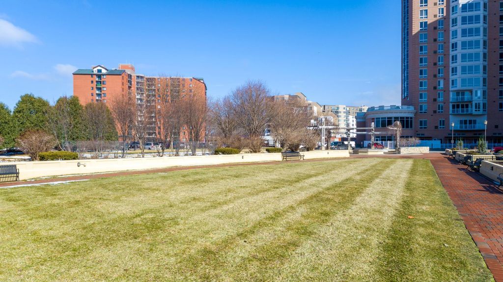 Photo of 6600 Lyndale Avenue S #508, Richfield, MN 55423 (MLS # 7041017)