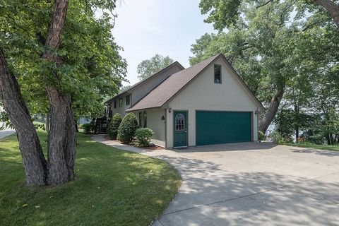 Photo of 411 Lake Street N, Prescott, WI 54021 (MLS # 6394284)