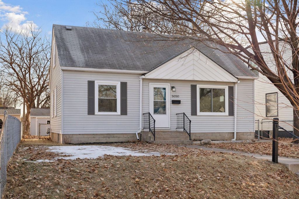 Photo of 5050 Emerson Avenue N, Minneapolis, MN 55430 (MLS # 7028994)