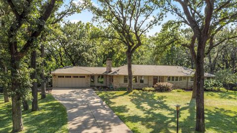 15 Saint Albans Road E Hopkins MN 55305