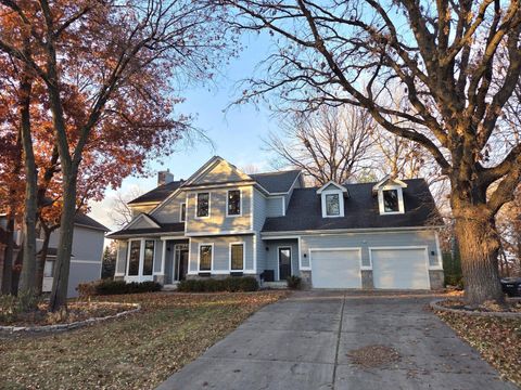 1351 Hunters Ridge Lino Lakes MN 55038