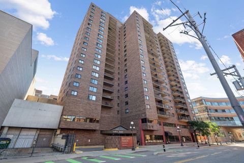 26 10th Street W 1005 Saint Paul MN 55102