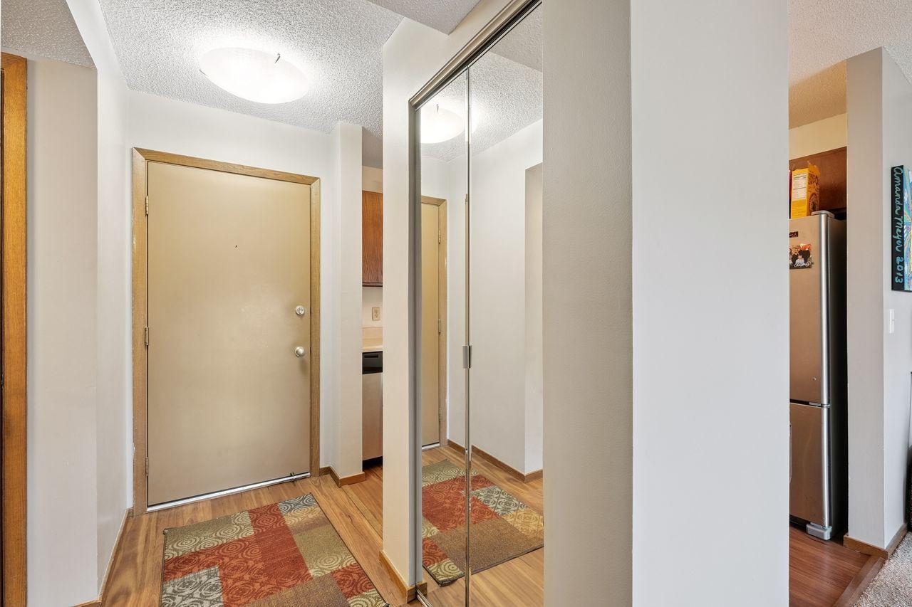 26 10th Street W 1005