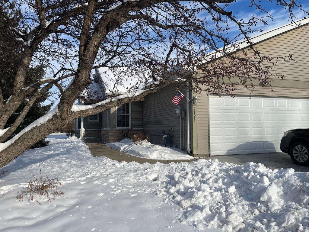 Photo of 2121 Southwind Road, North Saint Paul, MN 55109 (MLS # 7000238)