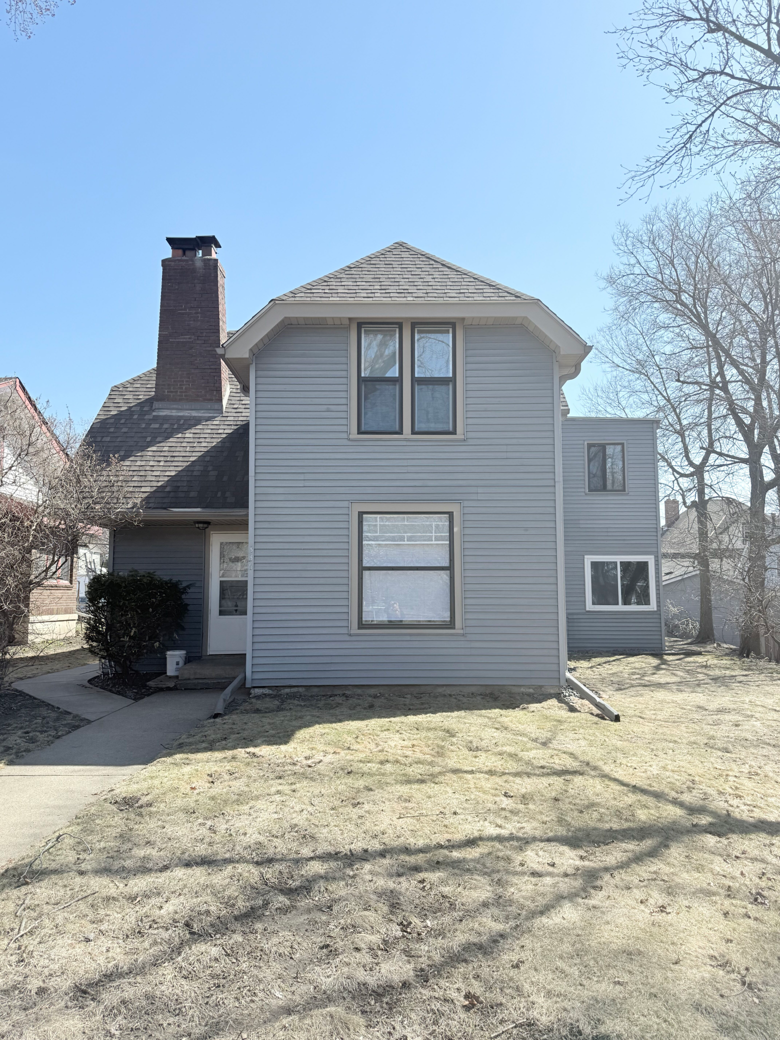 338 Cleveland Avenue N